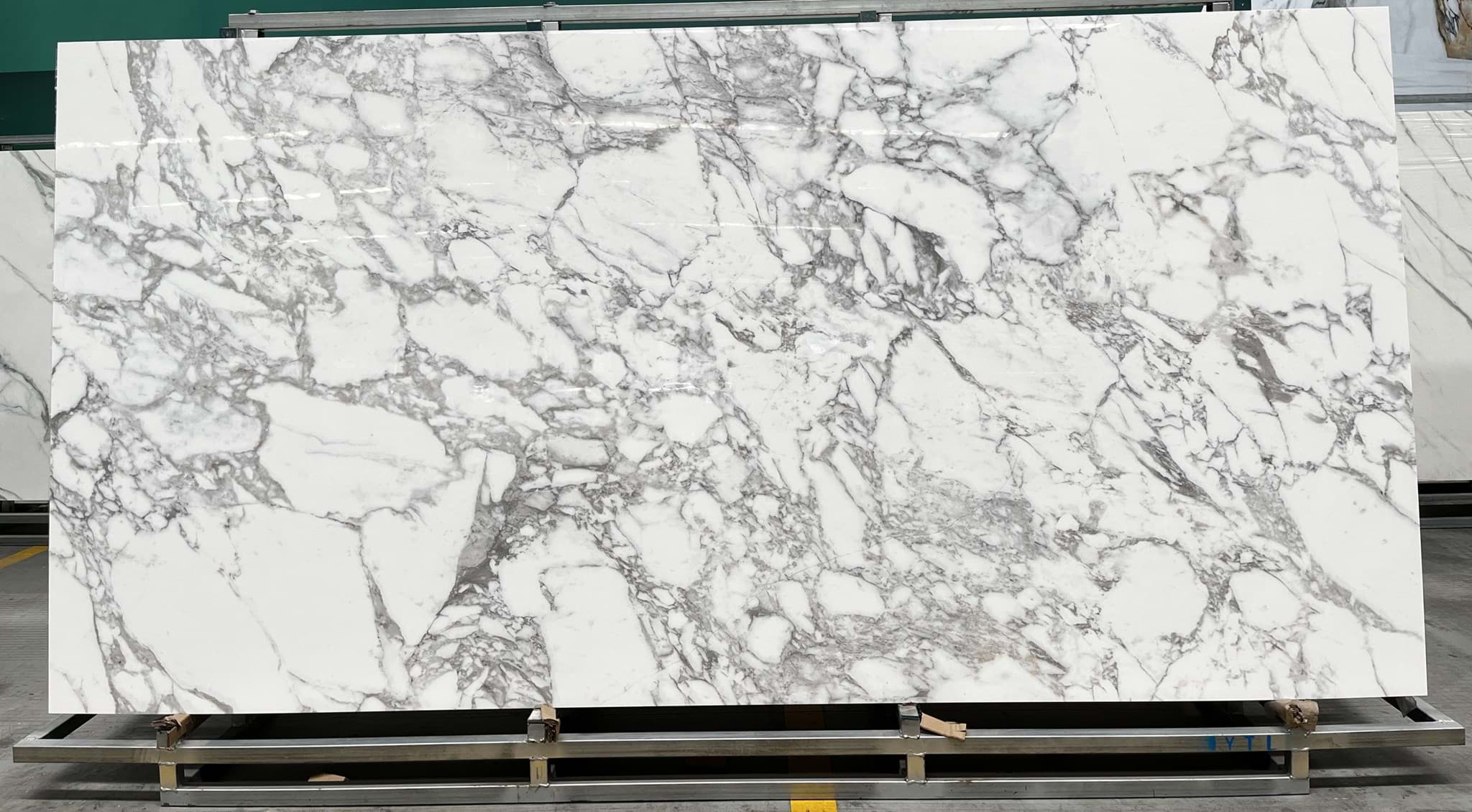 Picture of Libo White 